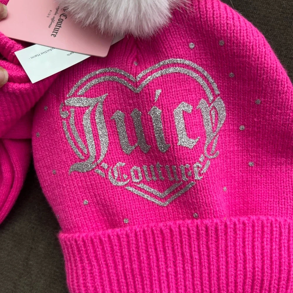 Juicy Couture Kids set, incluye hat scarf and glove color pink